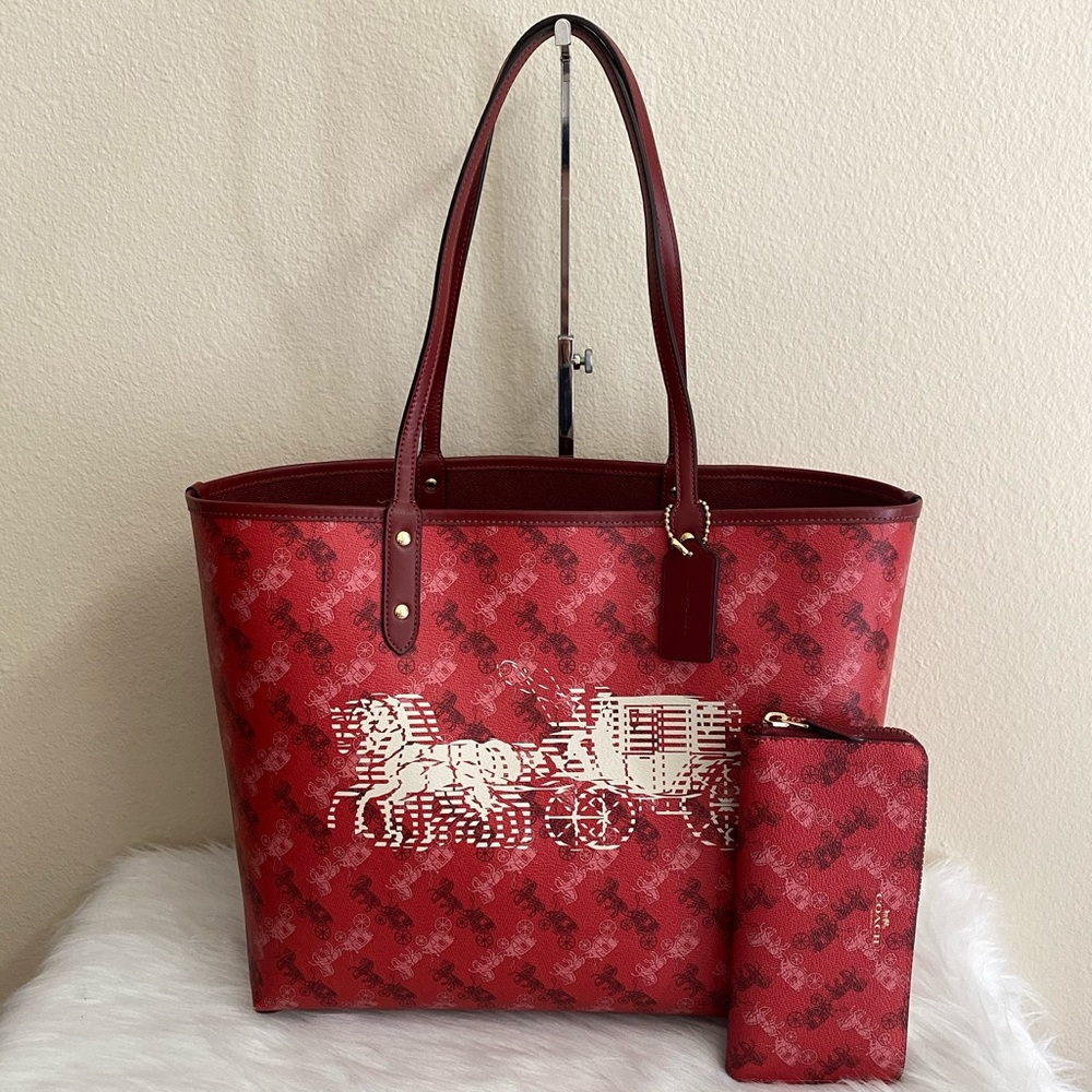 Coach purse and wallet set